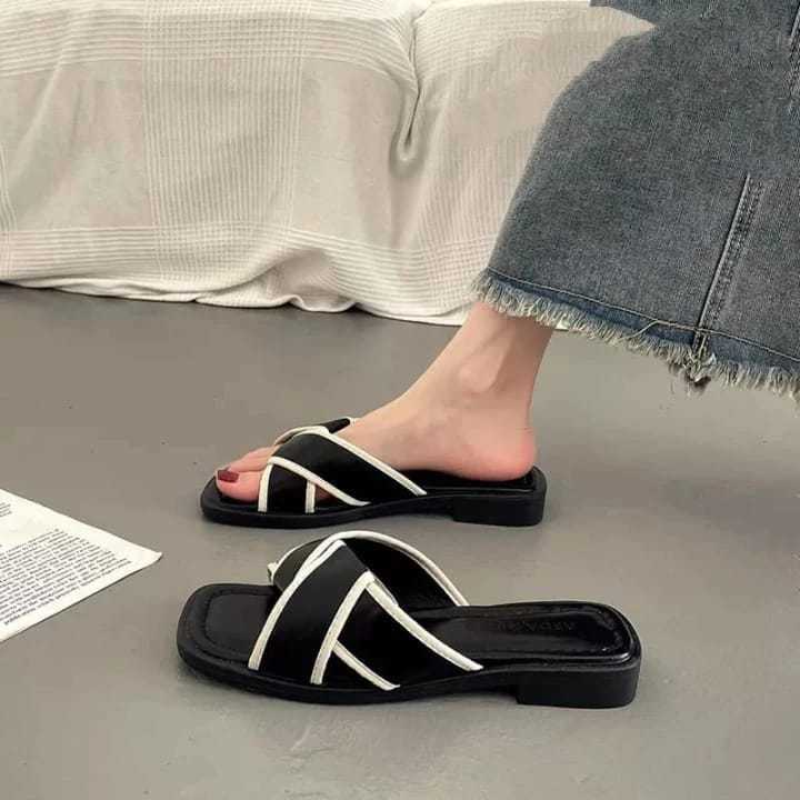 Sandal Wanita Teplek Busa Empuk