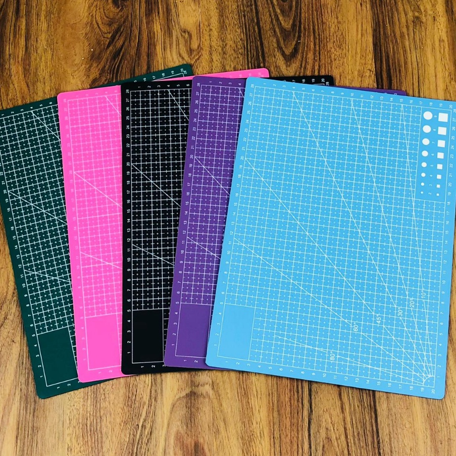 

RWK COMBO A4 PINK / HIJAU PVC Cutting Mat / Cutting Pad / Alas Potong A4 + PEN CUTTER ❇Terupdate