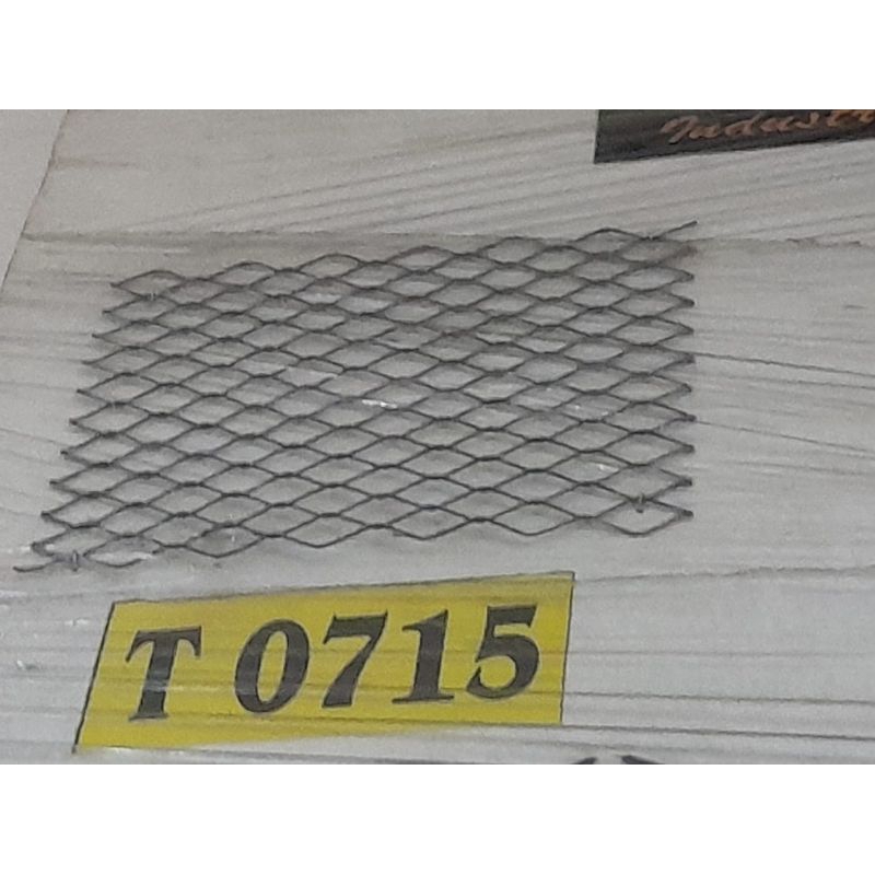 expanded metal besi T 0715 x 1200 x 2400