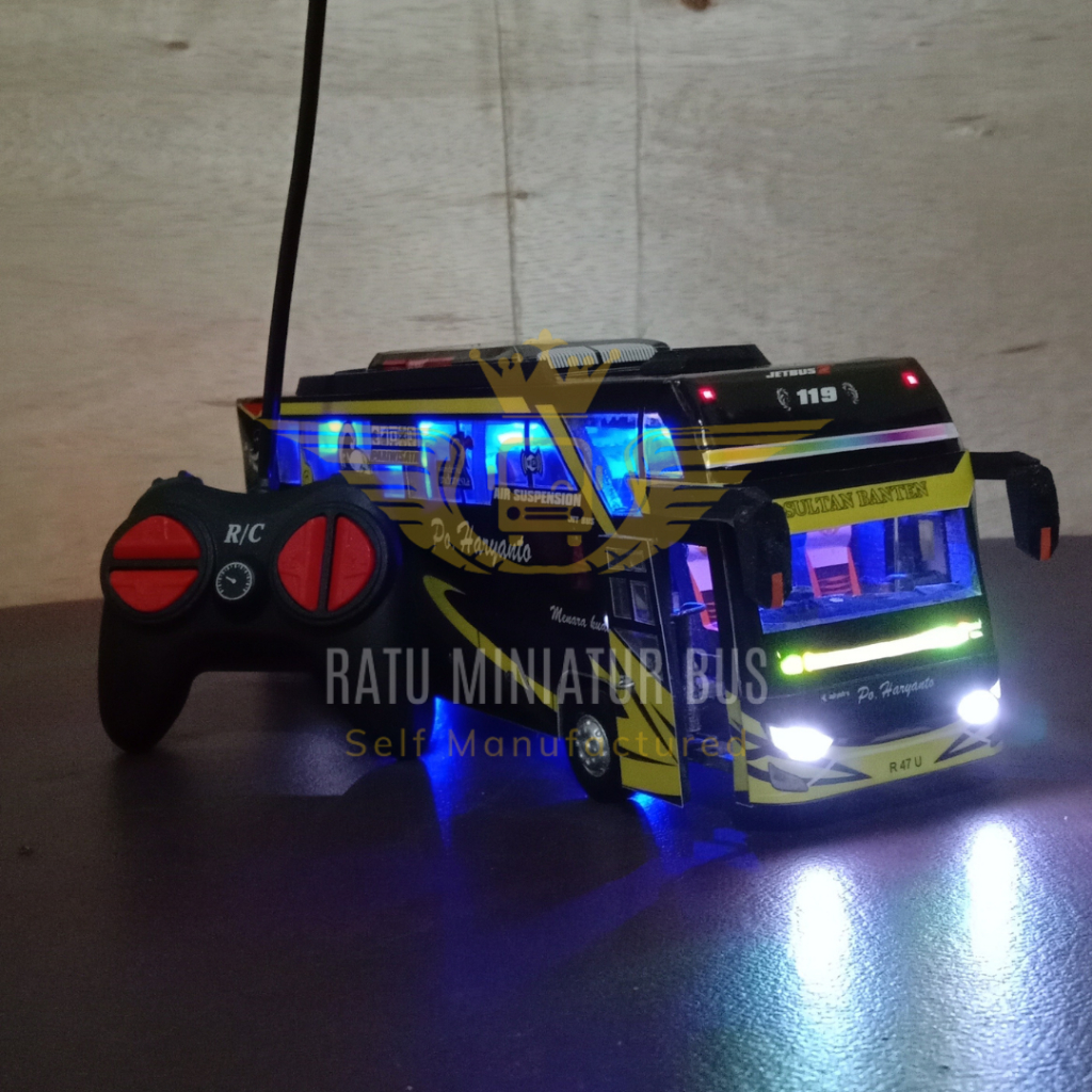 Miniatur Bus Remote Control Wayang Sultan Banten