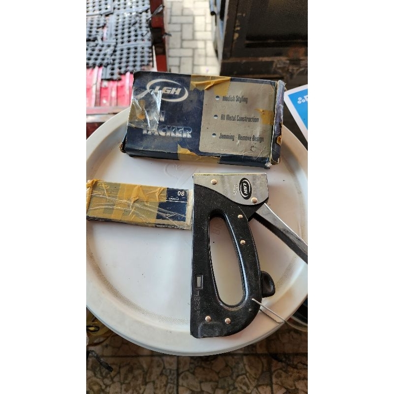 

strapless LGH ( Gun Tacker )+ isi strapless nya/ cuci gudang