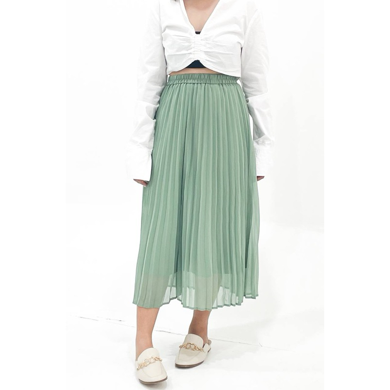 UNIQLO PLEATED SKIRT