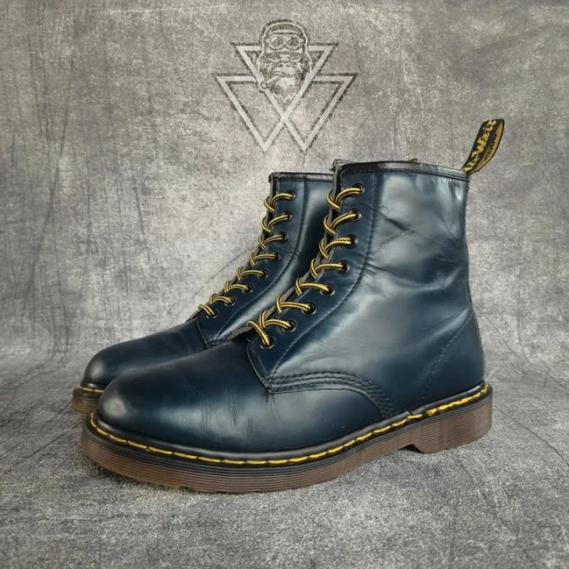 dr. martens 1460 navy blue