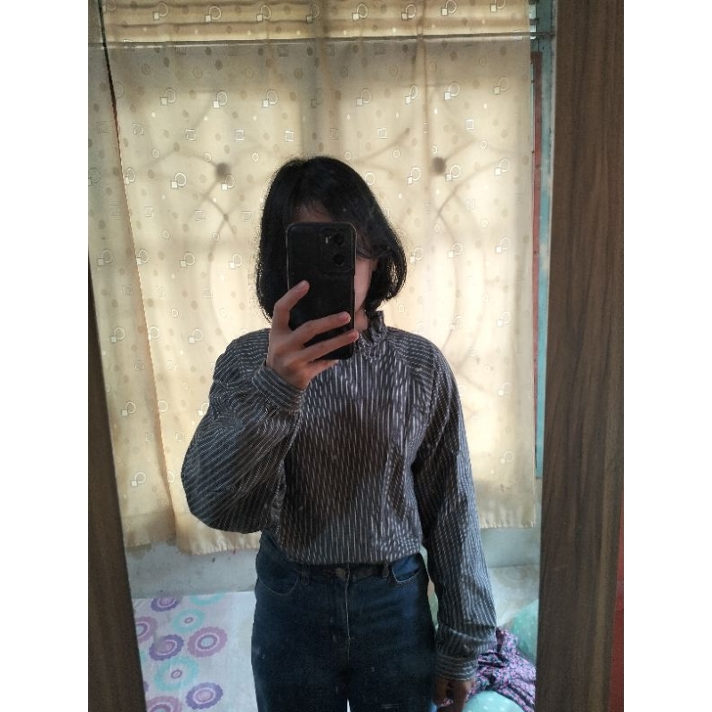 blouse turtle neck/blouse salur abu/lengan balon