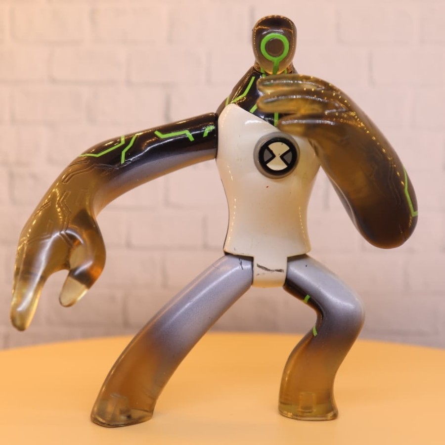 BANDAI : BEN 10 Upgrade Battle Version Figure