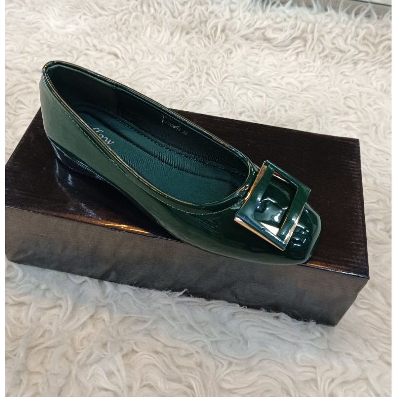 sepatu flat size 36-44 kekinian. hijau botol