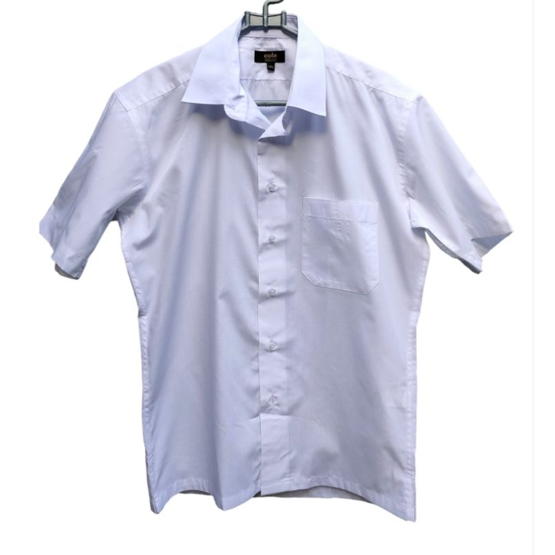 Kemeja Putih / Cole