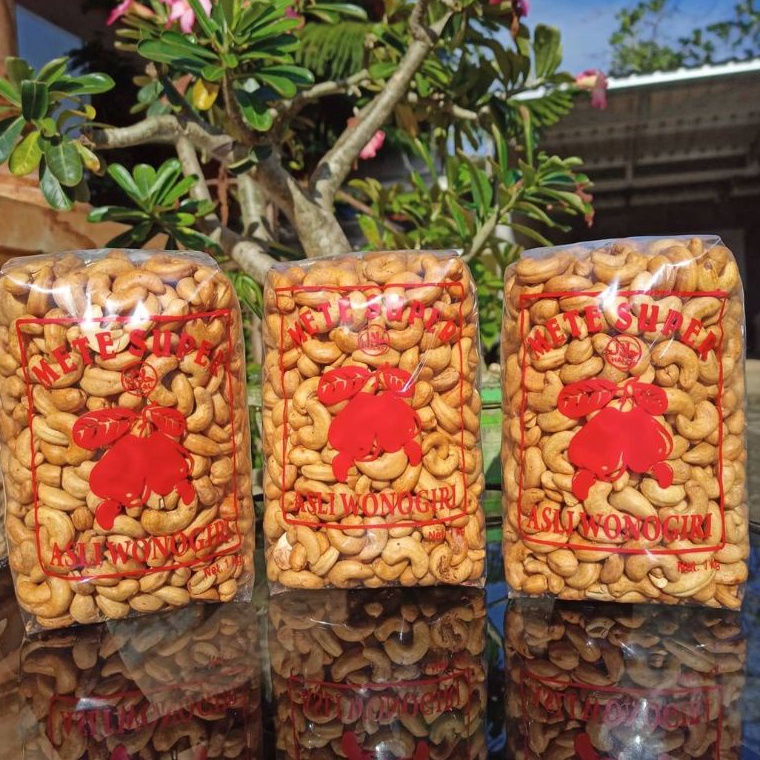 

KACANG METE MATANG 1KG ASLI WONOGIRI ett8