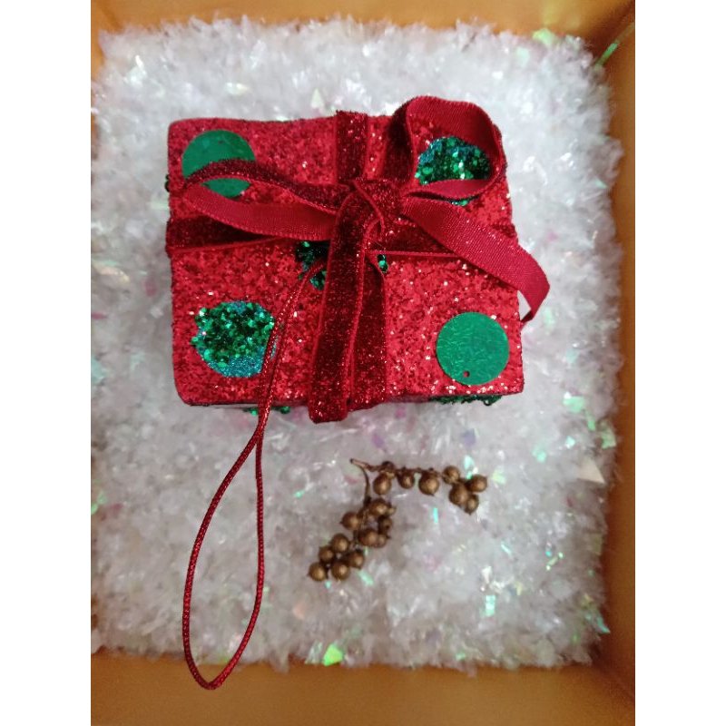 HIASAN NATAL KADO ( RED )