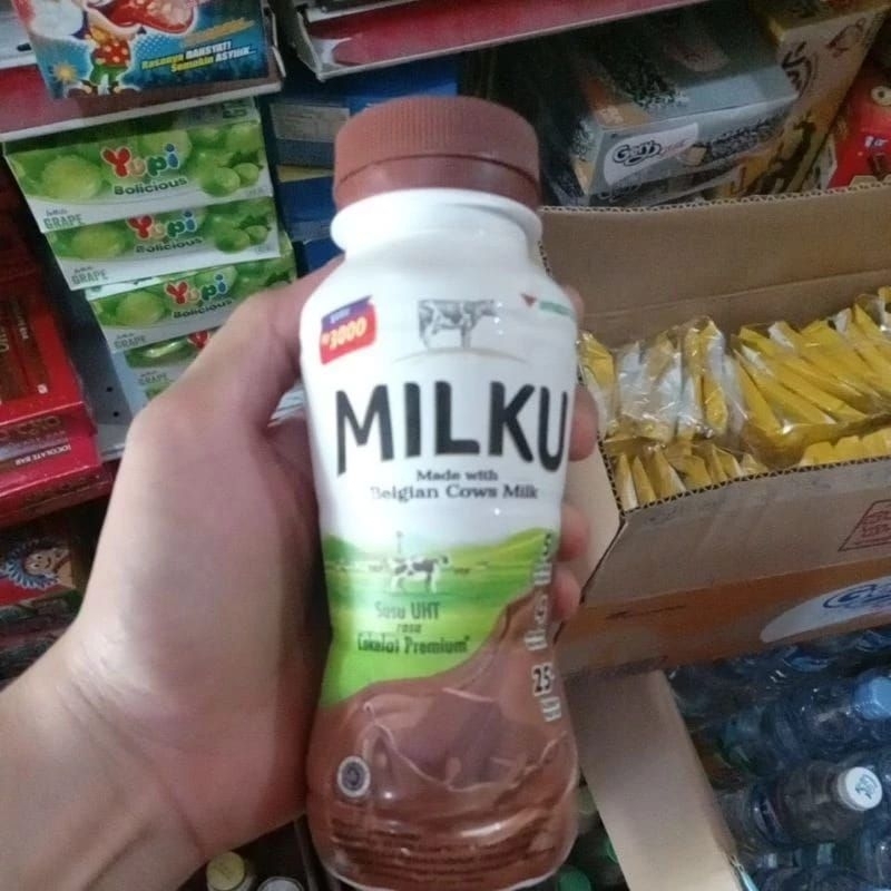 

Milku minuman susu rasa coklat,strobery