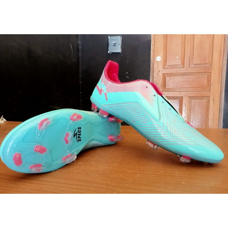 Sepatu Bola Specs bonus kaos kaki