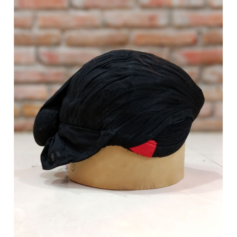 Blangkon Jogja Hitam / blangkon lipat