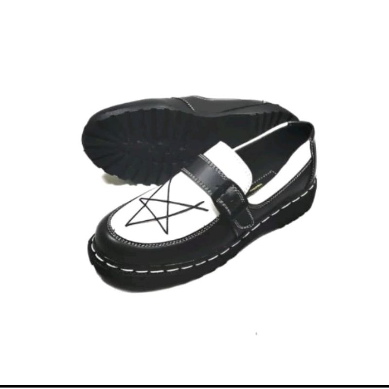 Docmart Loafer Star Hitam Putih Vintage Pria Wanita Formal Casual Termurah dan Terkeren