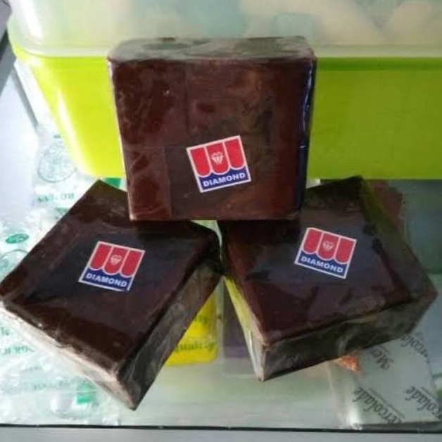 

L4r!s Coklat Blok Diamond (-+250gr) Kerenz