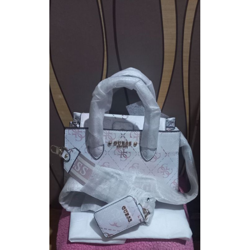 Guess rea society satchel NEW ORIGINAL