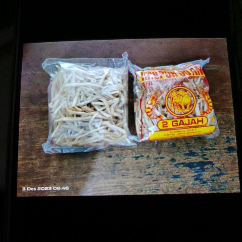 

KRUPUK UDANG STIK 2 GAJAH