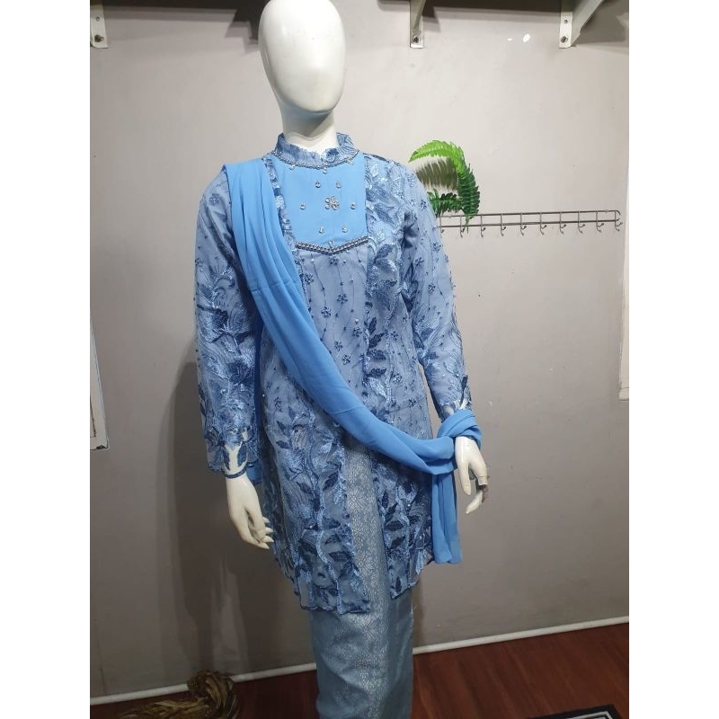 Set kebaya Dynasti/ kebaya Wisuda/ Kebaya pesta/ Kebaya kondangan/Kebaya Cantik