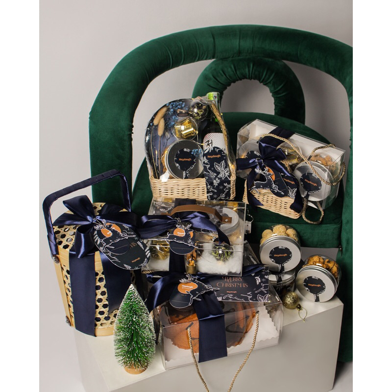 

Hampers Natal / Christmas Hampers / Hadiah Natal by Heydough