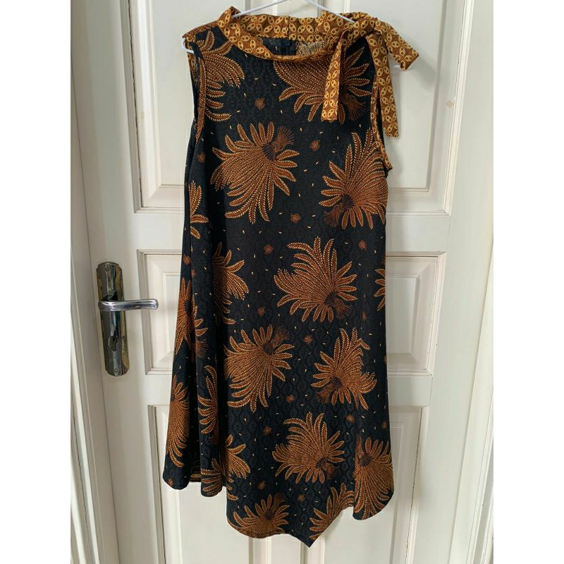 Batik Dress / Party Dress / Halter Neck Dress / Dress Pesta Wanita / Dress Batik
