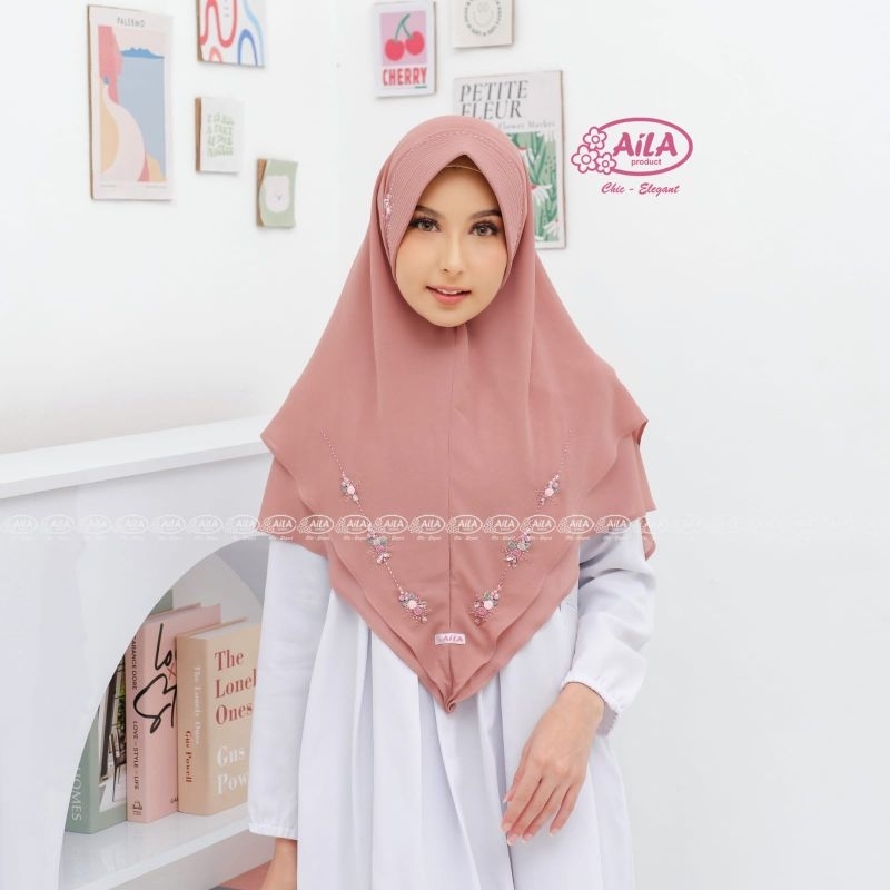 Hijab Nuryn by Aila~hijab instant tanpa ribet berpayet dan homemade sulam bunga cantik.