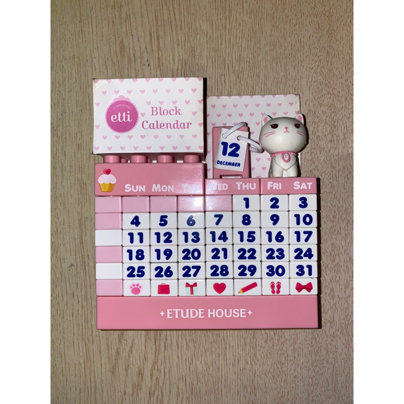 

Etti Block Calendar Kalender Lucu Unik Pink Etude House Cute Calendar Kalender Lego DIY Lepas Pasang