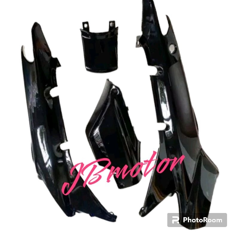 Body belakang  kiri kanan SUPRA X/SUPRA FIT LAMA  hitam polos