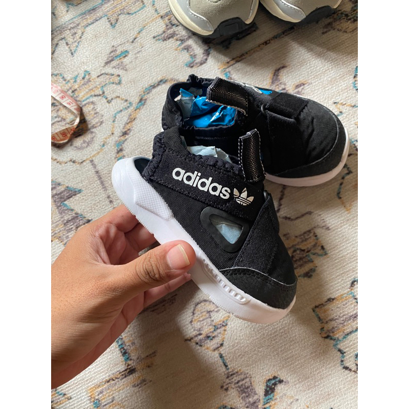adidas sandal baby