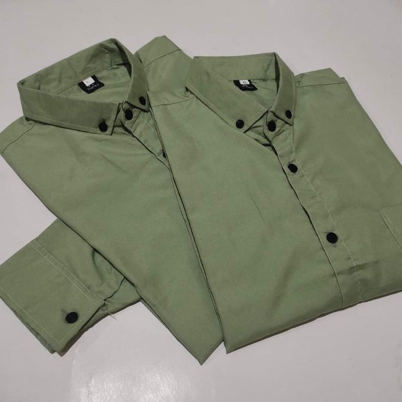 kemeja sage green pria pendek