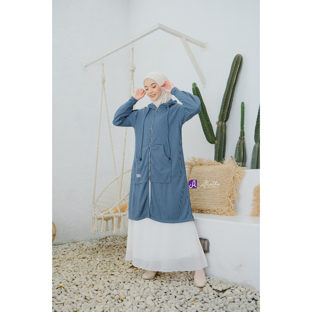 FATHIYAH LONG OUTER  & TSHIRT BY ALIETHA