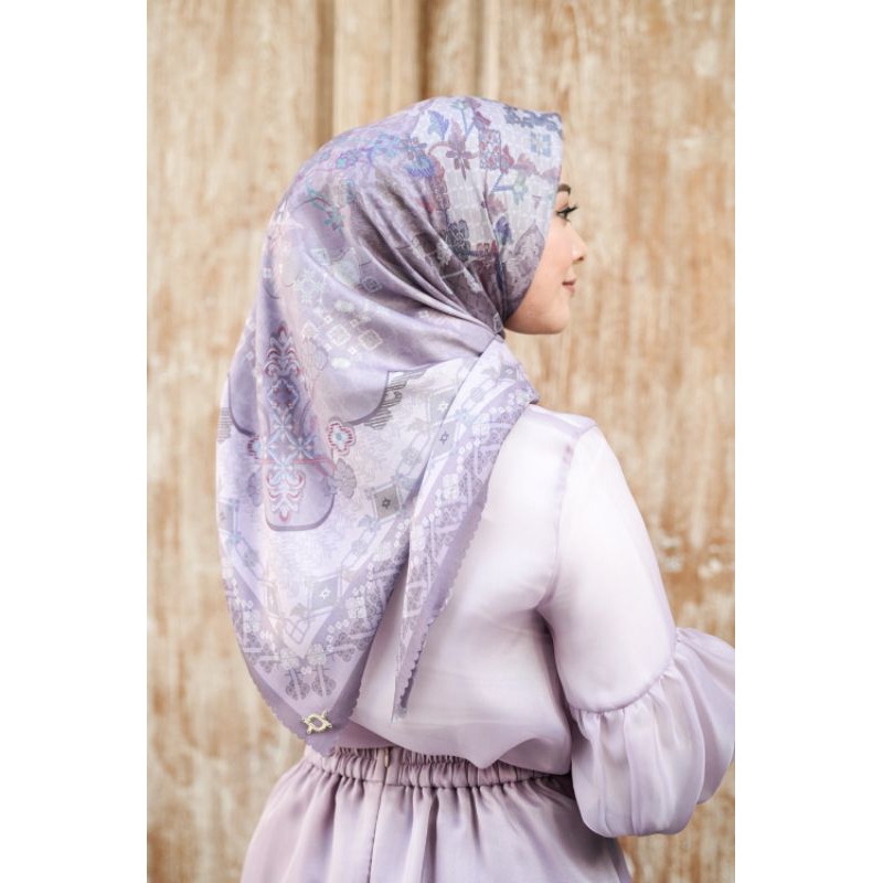 Dumai Scarf by Wearing Klamby