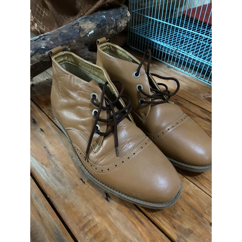 Preloved Sepatu Boots