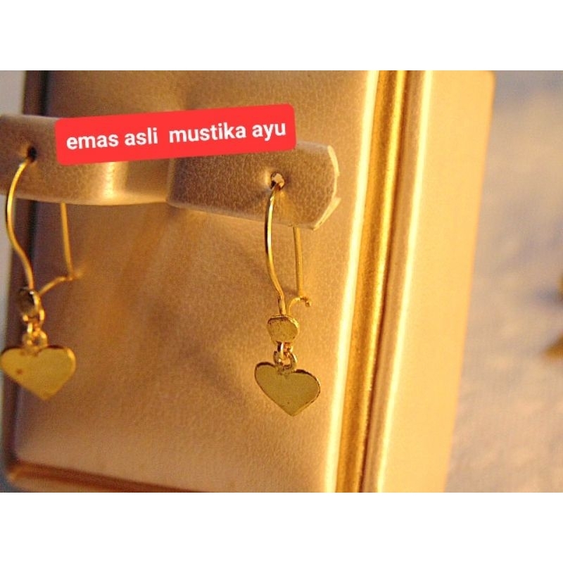 Anting emas muda model love/anting emas 22