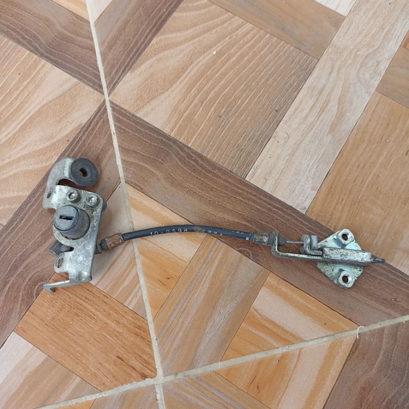 kunci jok engsel sadel jok belakang Ninja z250 SL mono ninja rr mono Original
