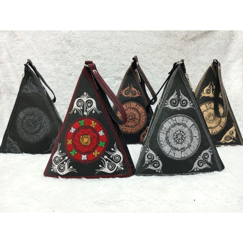 Dompet Segitiga Bordiran Khas Aceh/Tas Aceh Segitiga Khas Aceh/Dompet Kerucut Khas Aceh