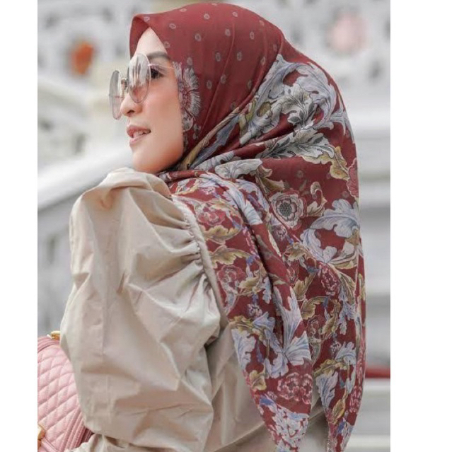 Preloved Buttonscarves Royale Maroon