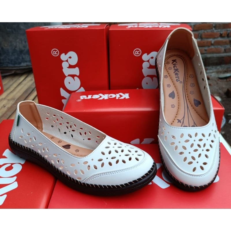 sepatu Kickers wanita motif bunga // sepatu Kickers wanita murah