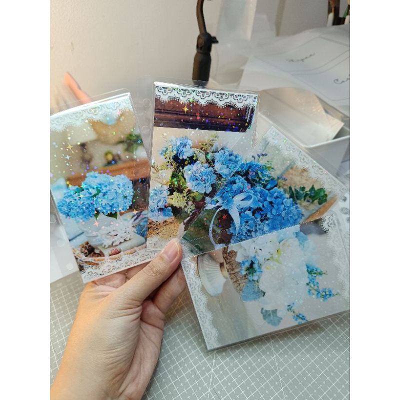

Amplop Aesthetic blue flower A7 laminasi hologram pengatur keuangan/budgeting