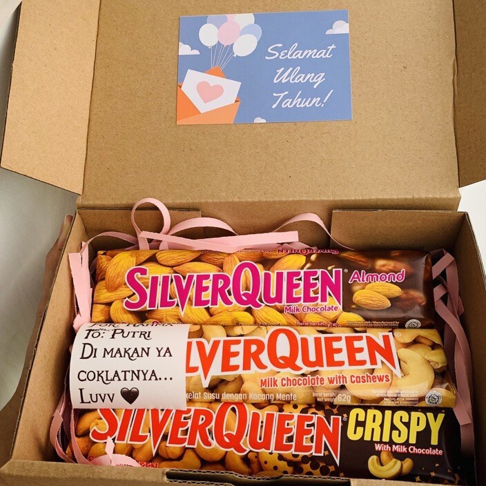 

modelTipe VBK511 Kado Hampers Coklat Silverqueen 3 pcs 62 gr Untuk Hadiah Valentine Pacar Cewek Cowok