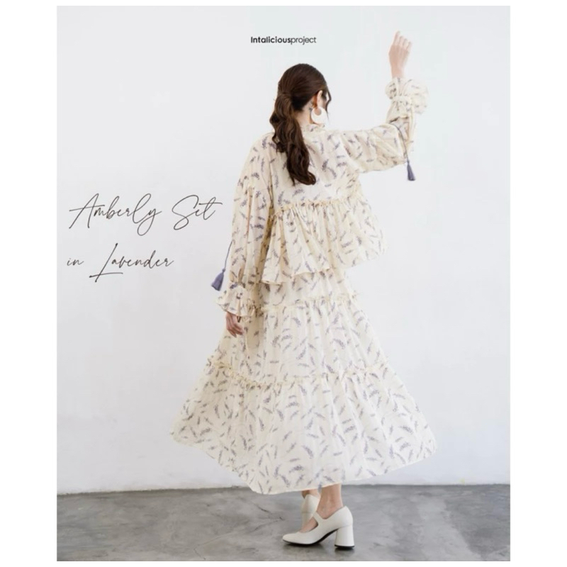 Amberly Set in Lavender by Intalicious