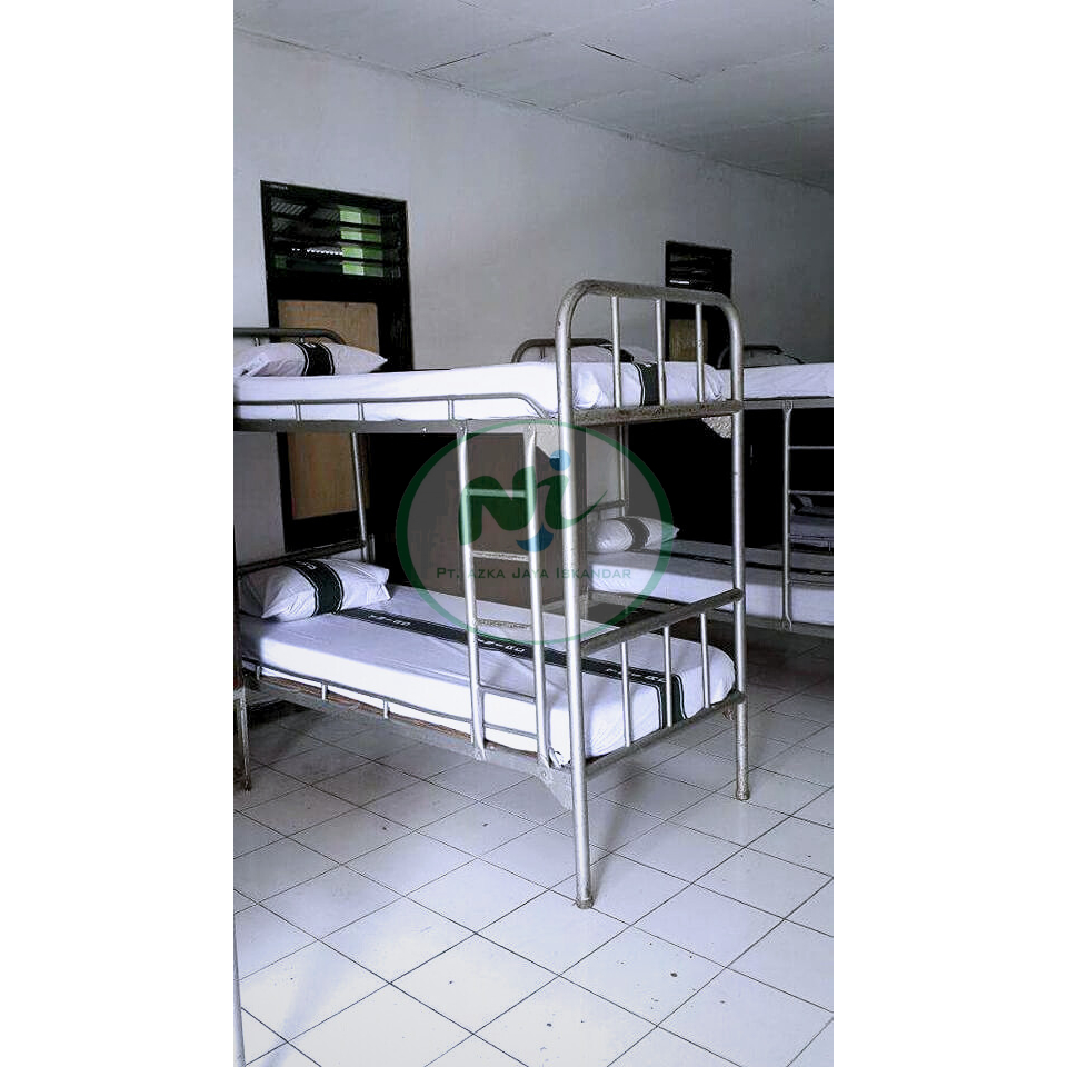 Tempat Tidur Susun 2 Tingkat Bongkar Pasang Rangka Besi / Ranjang Susun 2 Tingkat