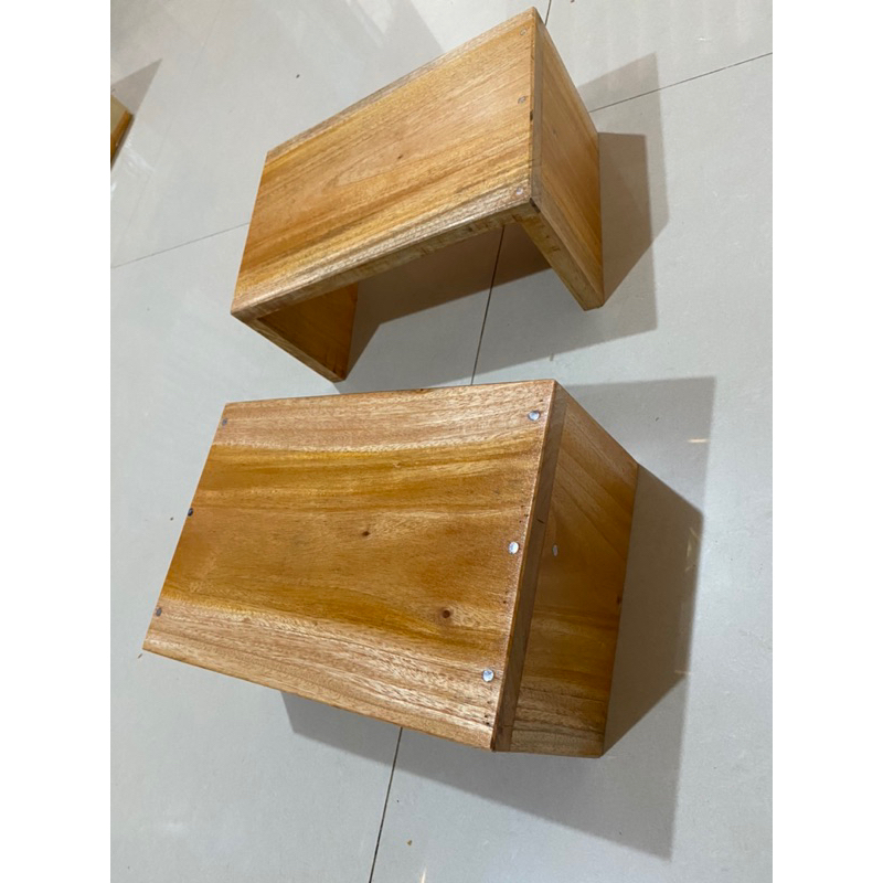 kursi kecil + dingklek kayu