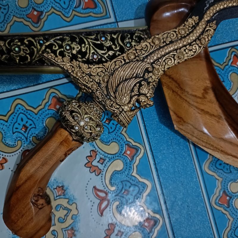 Keris Nogo Manglar Kinatah Sepuh Emas