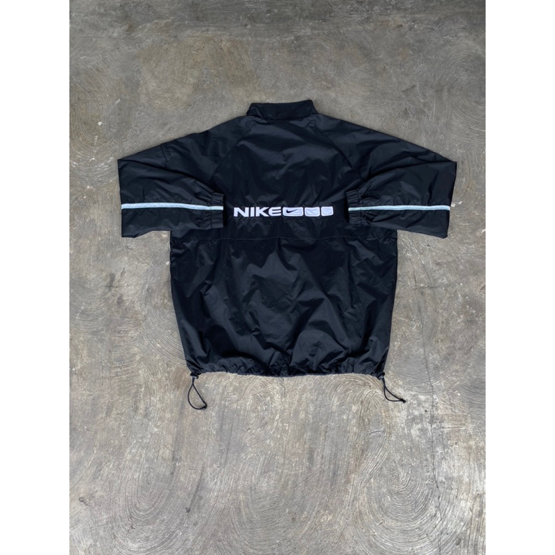 Windbreaker Nike Strip Spellout