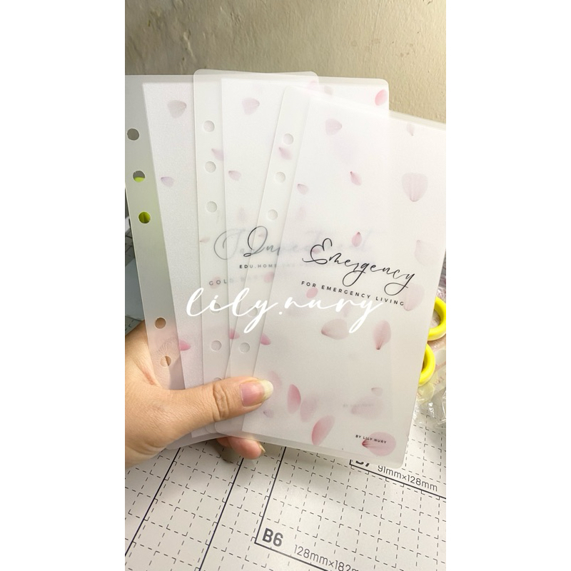 

SAKURA CASH ENVELOPES