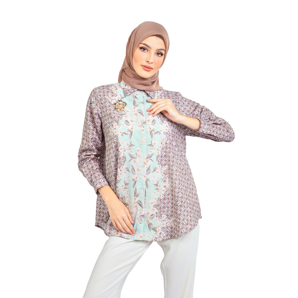Nada Puspita - Viola Basic Shirt - Choco