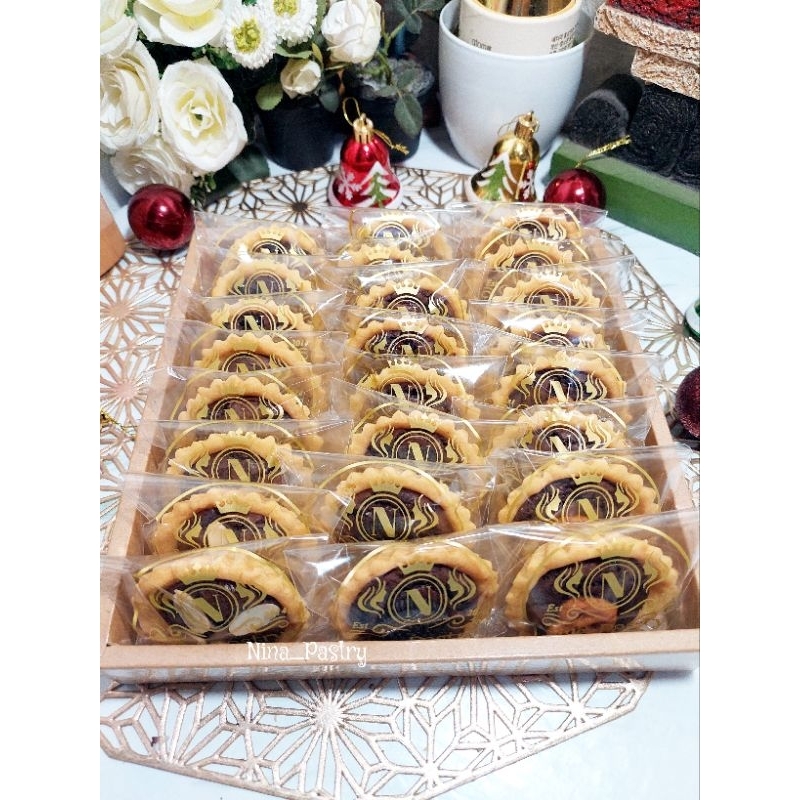 

PIE BROWNIES BROWNSUGAR KEMASAN HAMPERS ISI 24PCS/BOX