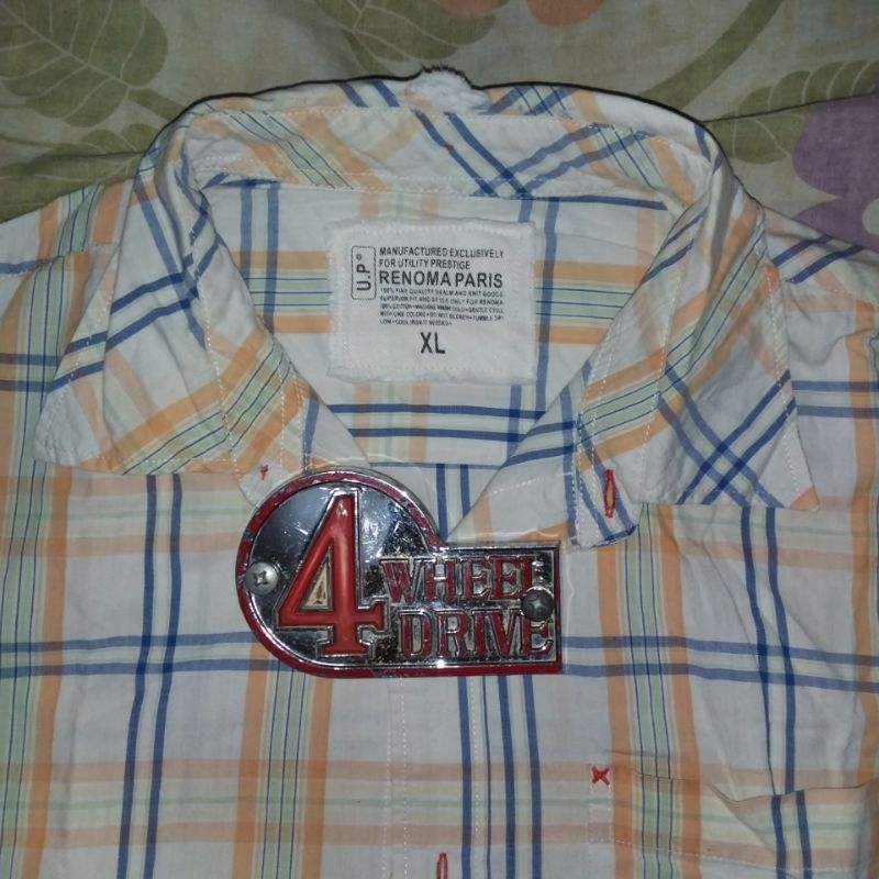 Baju kancing berkerah kemeja pria Renoma Paris