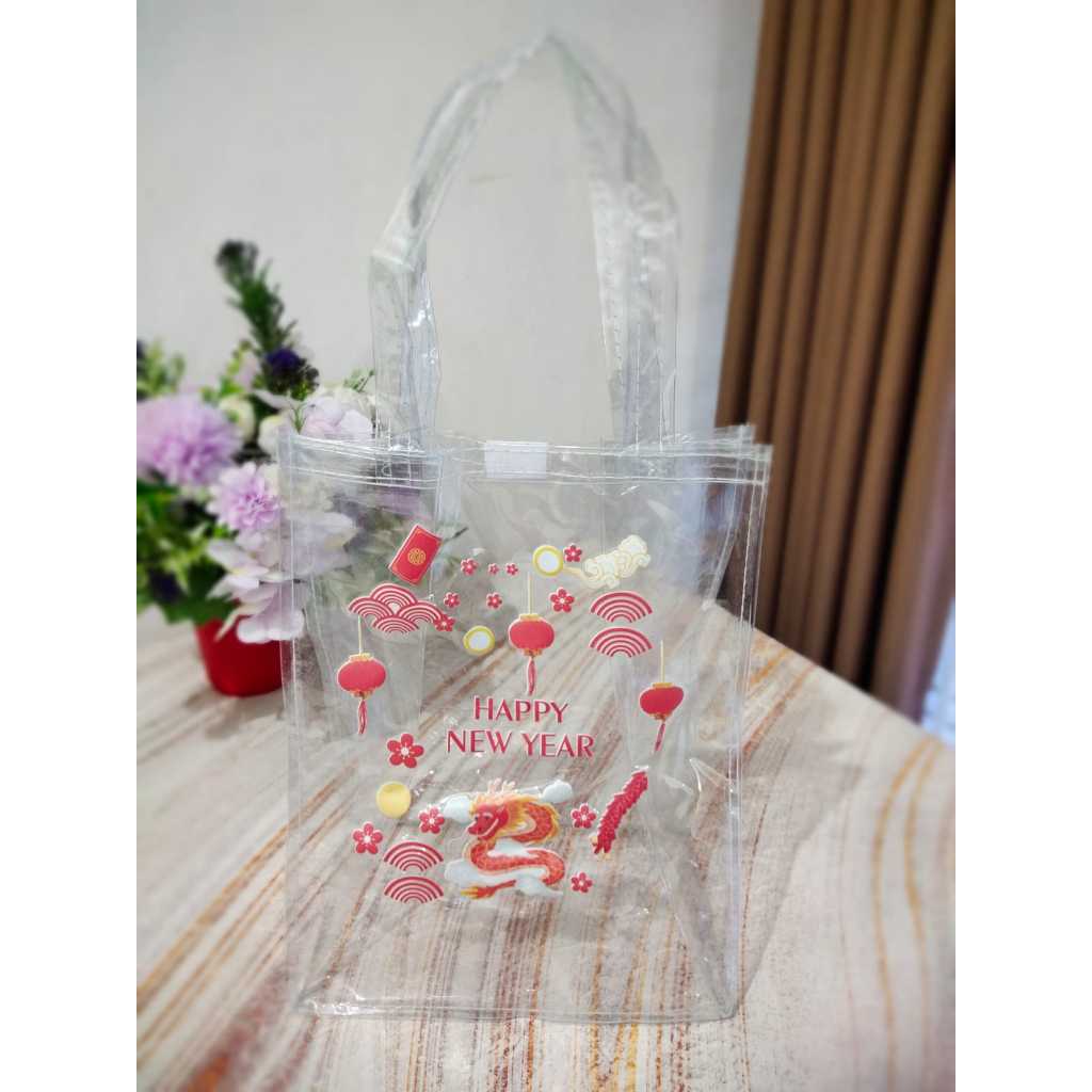 

TAS HAMPERS IMLEK DAN TAHUN BARU MIKA BENING UNTUK KADO CETAK UV ANTI LUNTUR UK 20X13X25 SIAP KIRIM