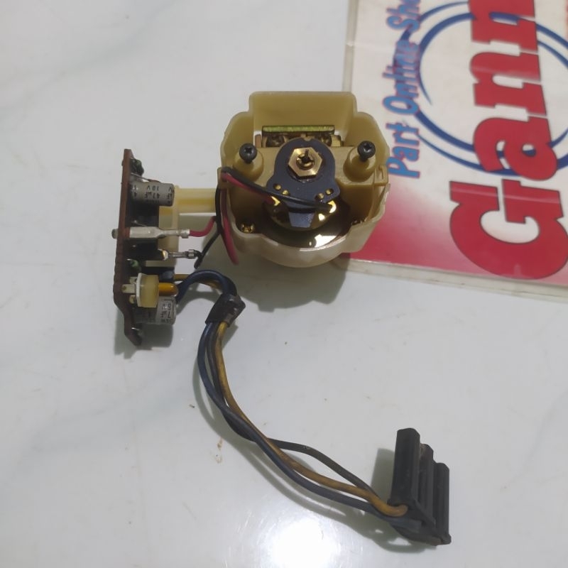 MESIN SPIDOMETER RPM MOBIL HONDA ACCORD 78-81 original bekas
