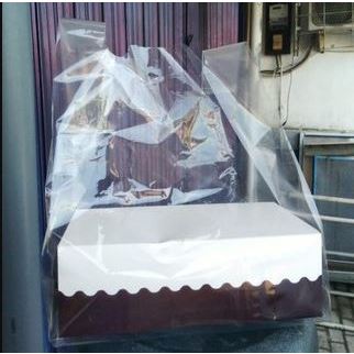 

Kresek Bening Polos Uk. 25x12 Dus Spikoe Uk. 25x12 untuk hajatan